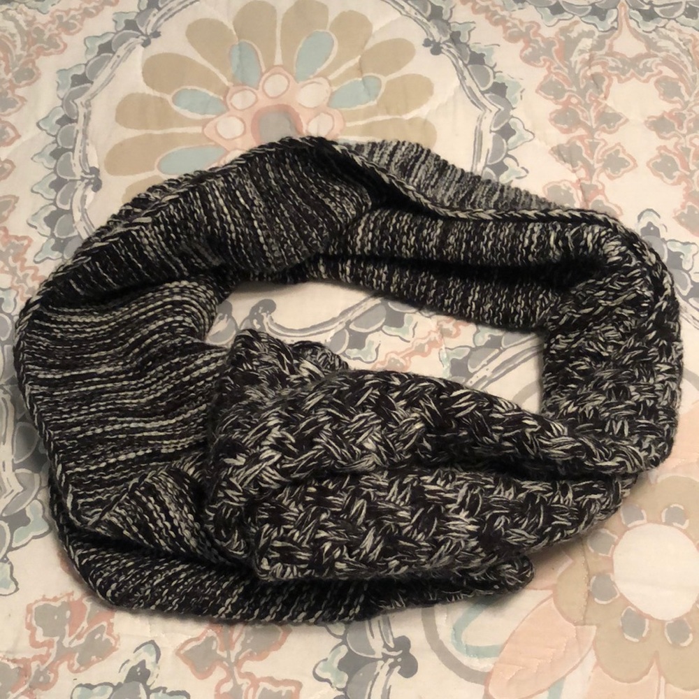 Banana Republic Outlet Infinity Scarf